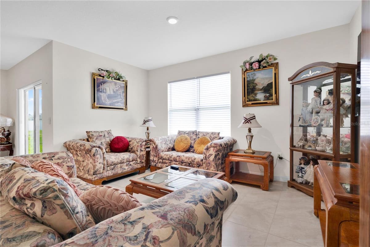 1735 PARK SIDE AVENUE — photo 7 of 28