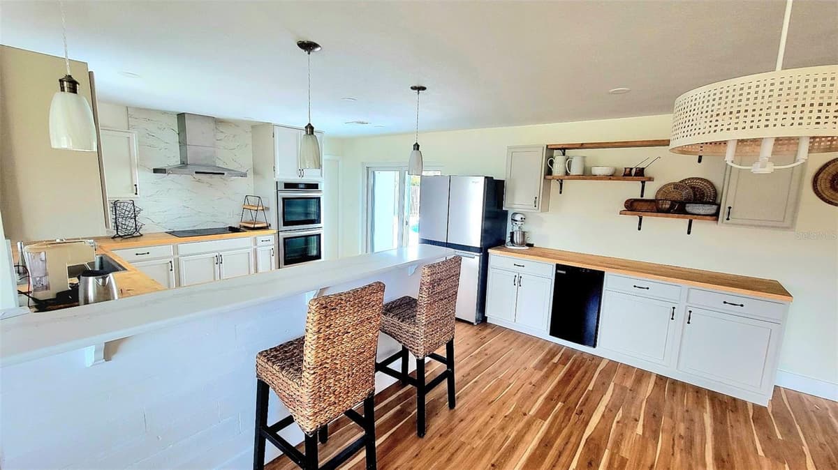 440 CASSIA BLVD — photo 2 of 5