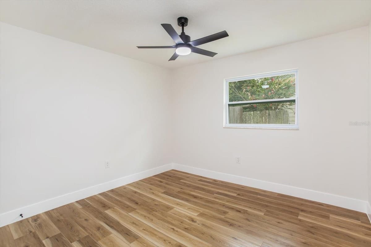958 ORANGE AVENUE — photo 20 of 27