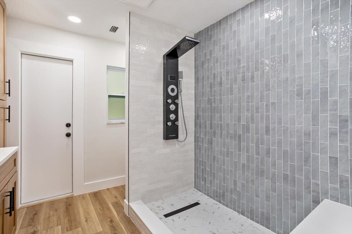 958 ORANGE AVENUE — photo 15 of 27