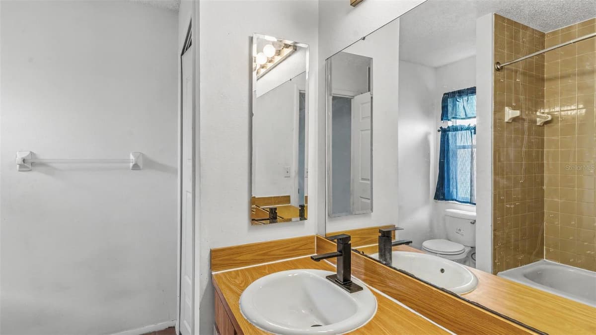 1306 BORDEN COURT — photo 17 of 29
