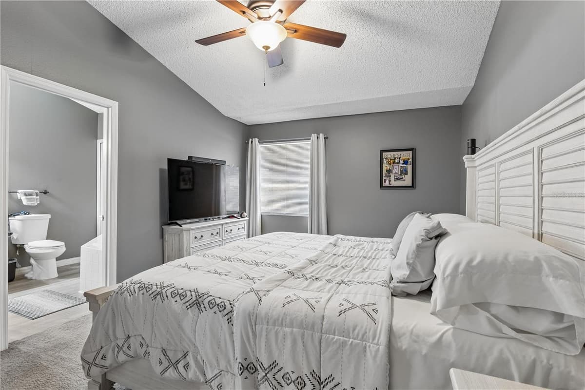 1210 FAIRWAY DRIVE — photo 10 of 18