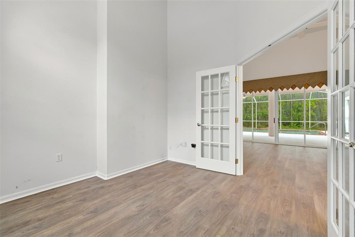 3210 RENO WAY — photo 32 of 76