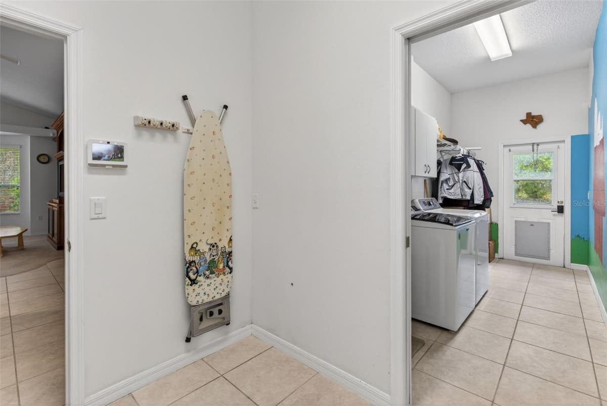 3210 RENO WAY — photo 56 of 76