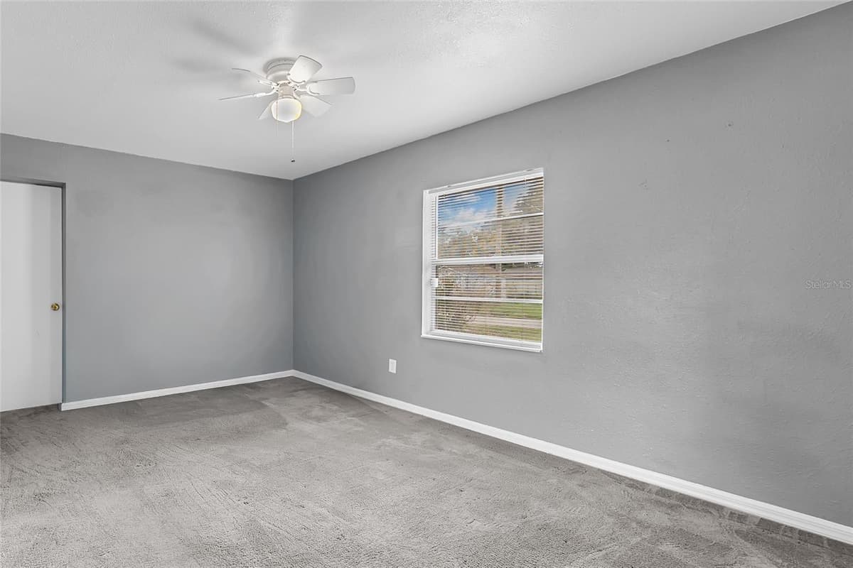 320 SEMINOLE AVENUE — photo 15 of 28