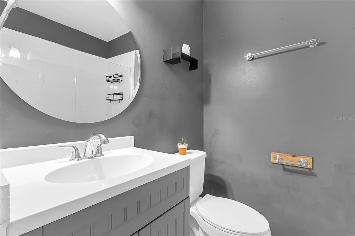 320 SEMINOLE AVENUE — photo 14 of 28