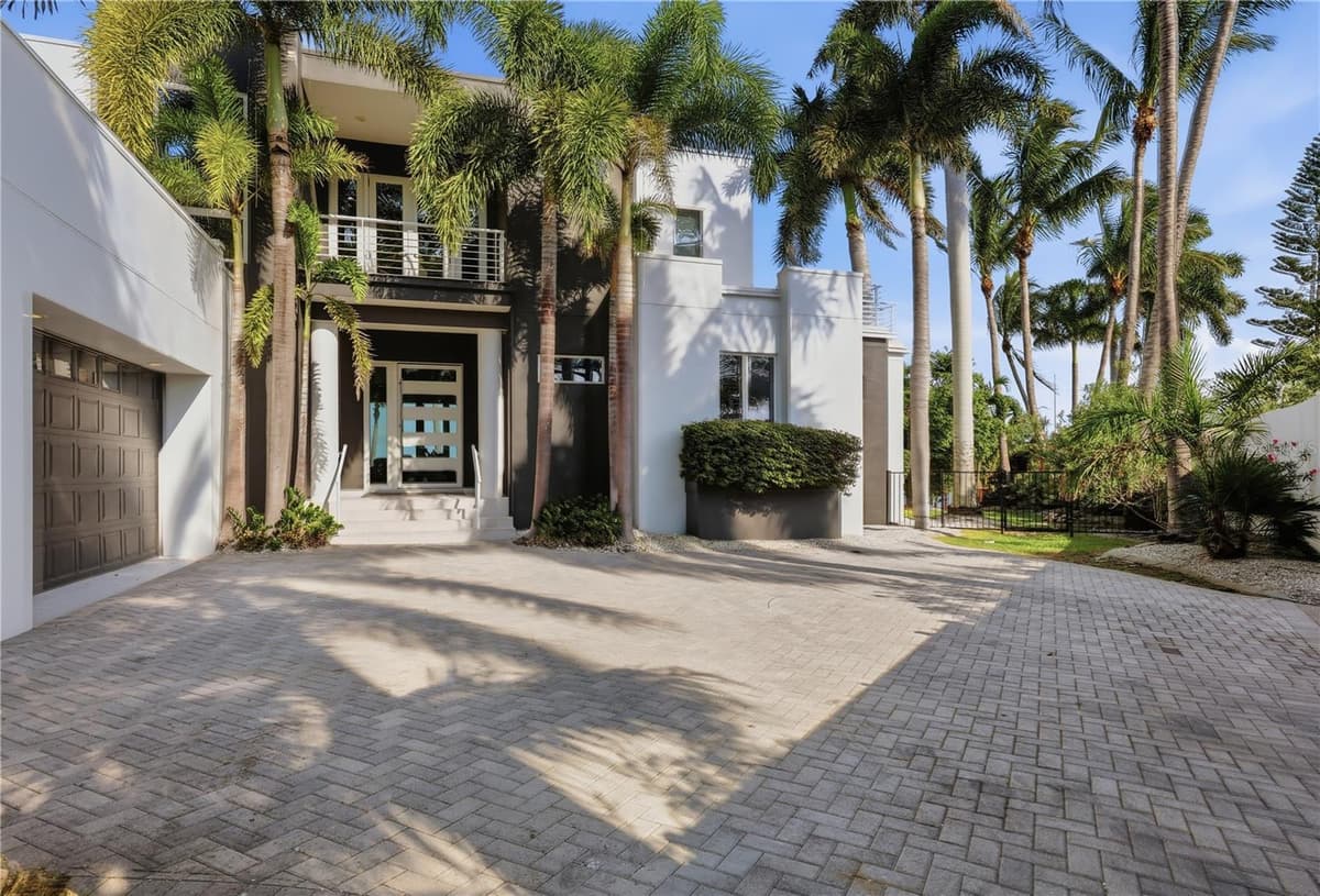1475 JOHN RINGLING PARKWAY — photo 4 of 73