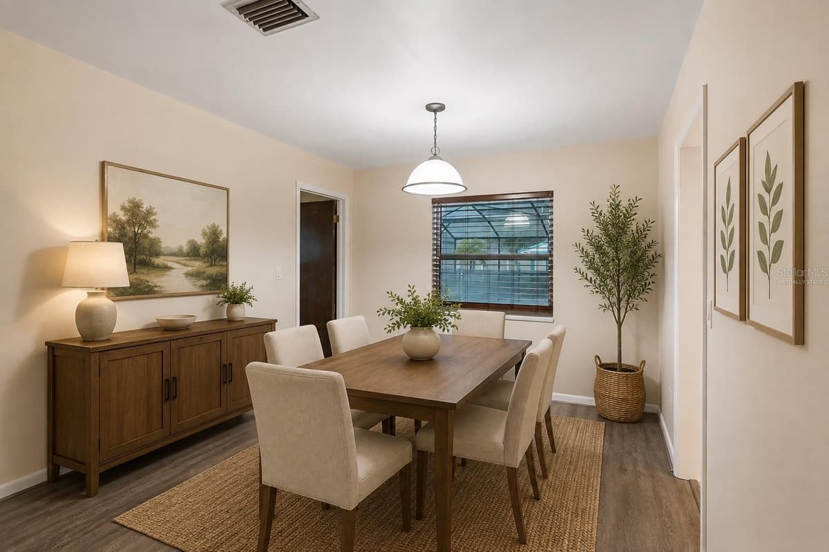 7640 VILLAGE GREEN DR — photo 9 of 28