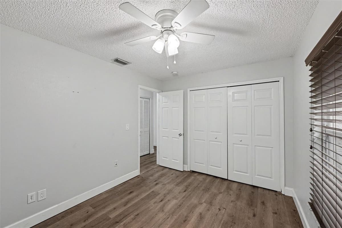 6289 LEONARD AVENUE — photo 17 of 31