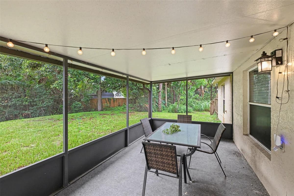 6289 LEONARD AVENUE — photo 26 of 31