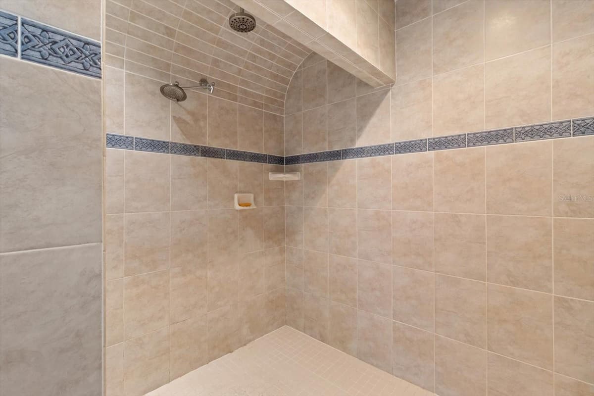 2257 HICKORY GLEN POINT — photo 30 of 81