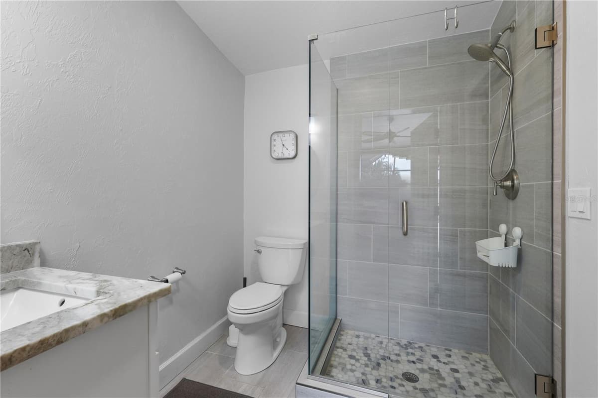 4029 COUNTRY CLUB BOULEVARD — photo 30 of 49