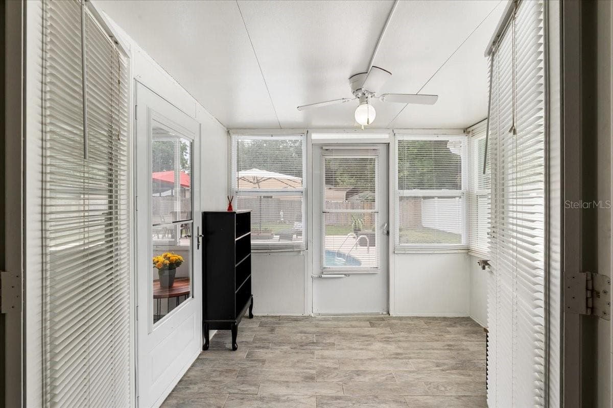 328 PANAMA CIRCLE — photo 27 of 45