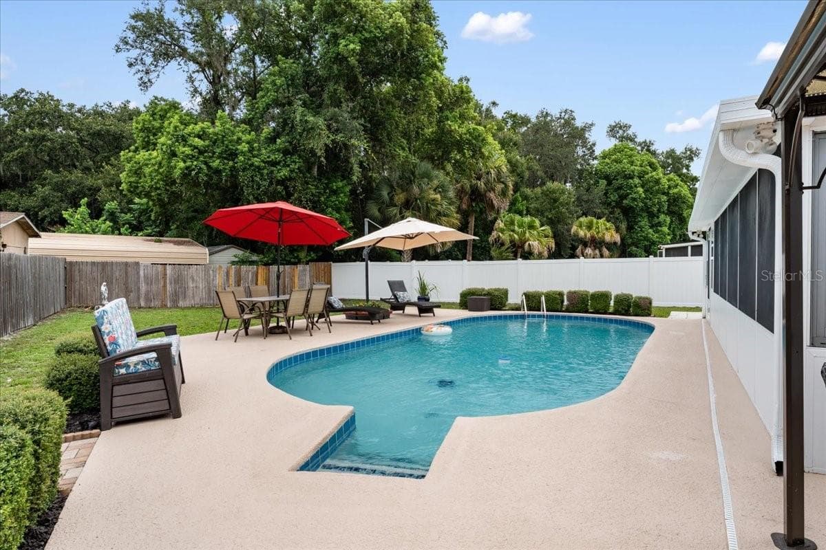 328 PANAMA CIRCLE — photo 2 of 45