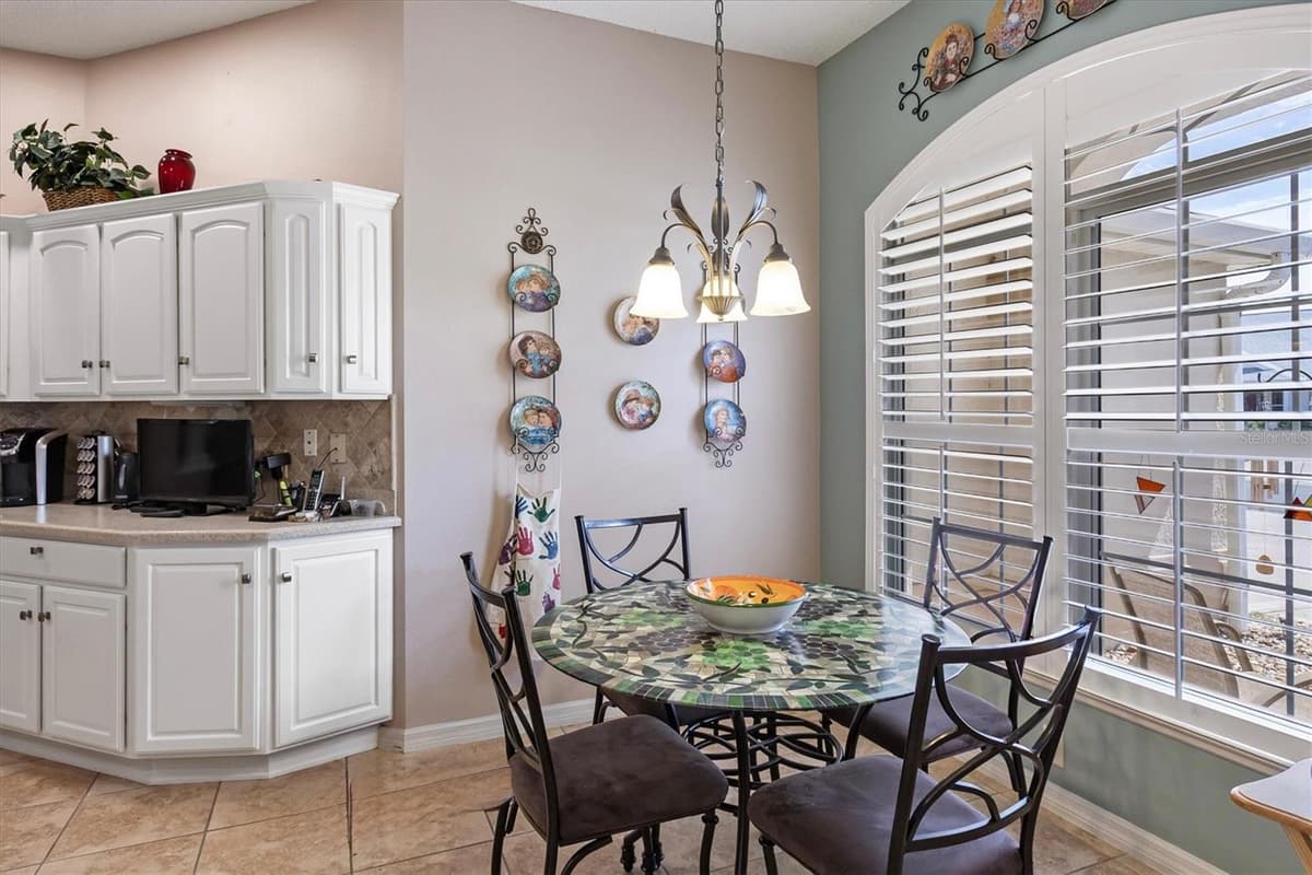 2314 CALLAWAY DRIVE — photo 8 of 40
