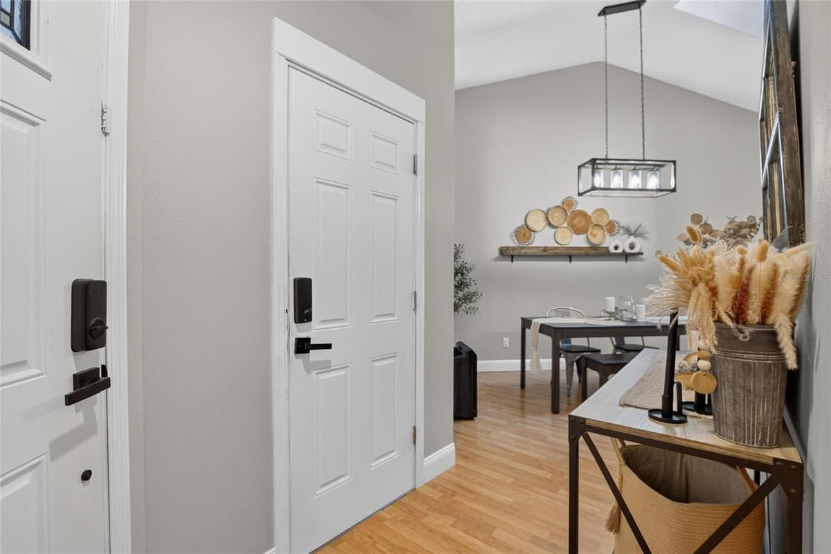 1332 COOLRIDGE DRIVE — photo 7 of 43