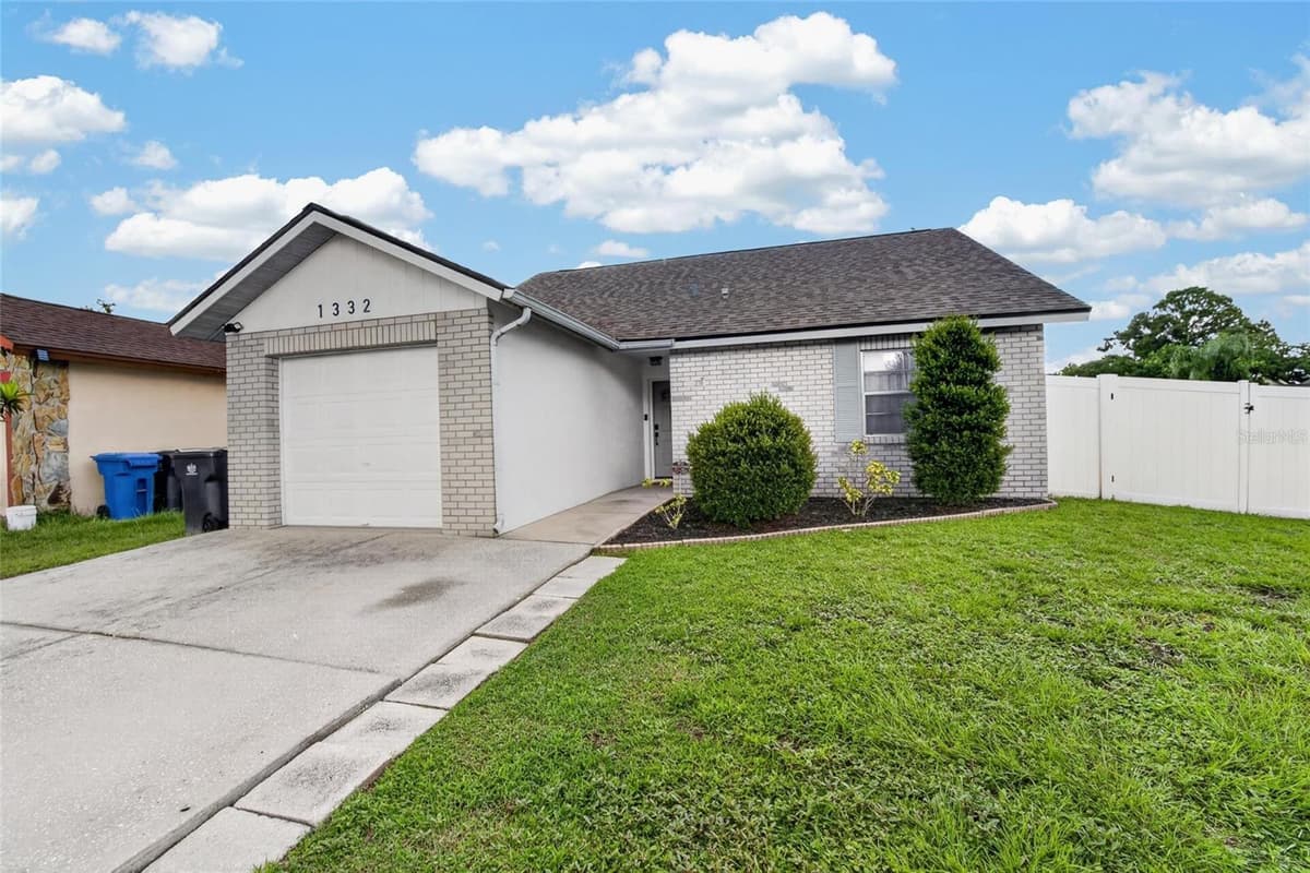 1332 COOLRIDGE DRIVE — photo 3 of 43
