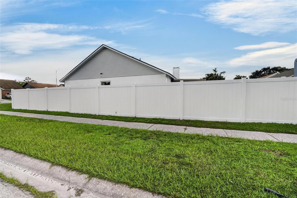 1332 COOLRIDGE DRIVE — photo 6 of 43