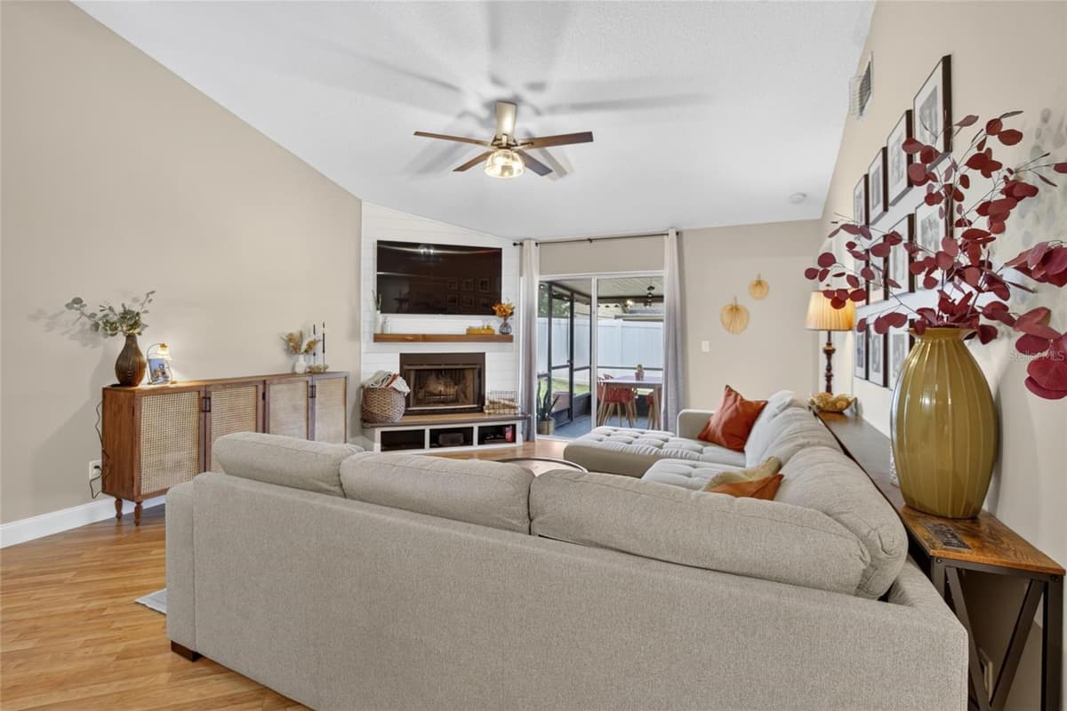 1332 COOLRIDGE DRIVE — photo 15 of 43