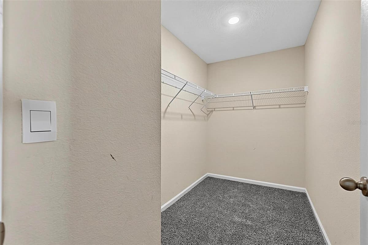 65 LOB WEDGE LANE — photo 14 of 32