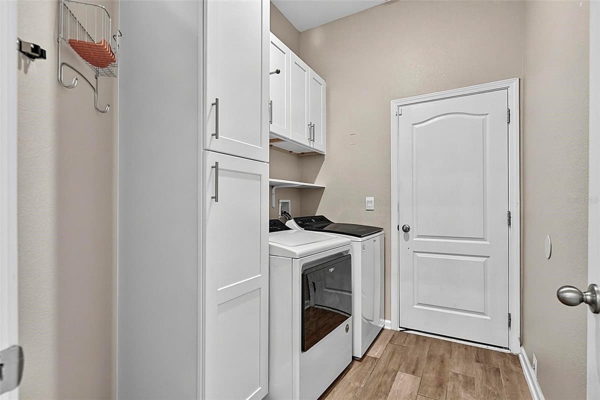 65 LOB WEDGE LANE — photo 21 of 32