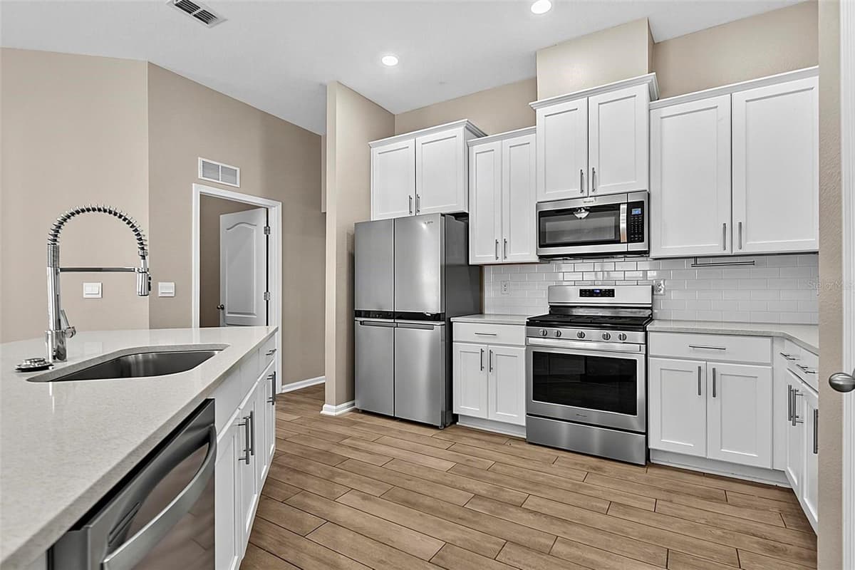 65 LOB WEDGE LANE — photo 10 of 32
