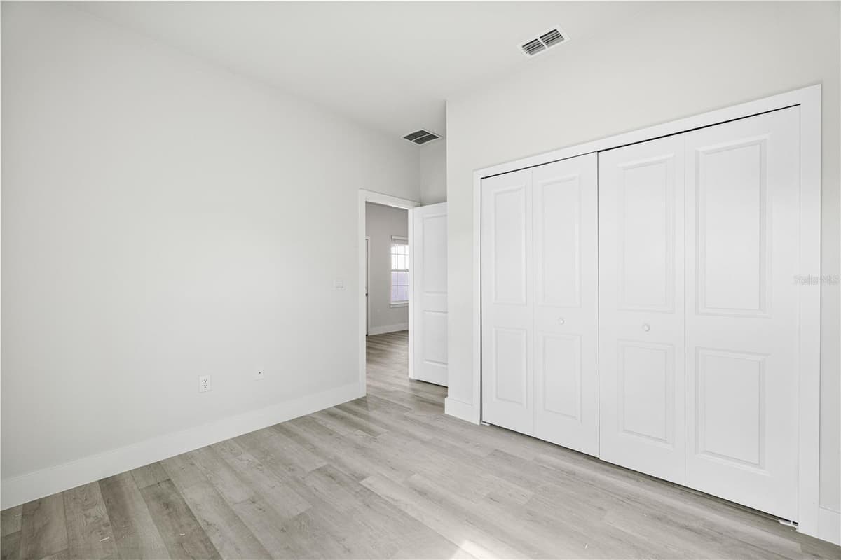 2210 149TH LANE — photo 12 of 24