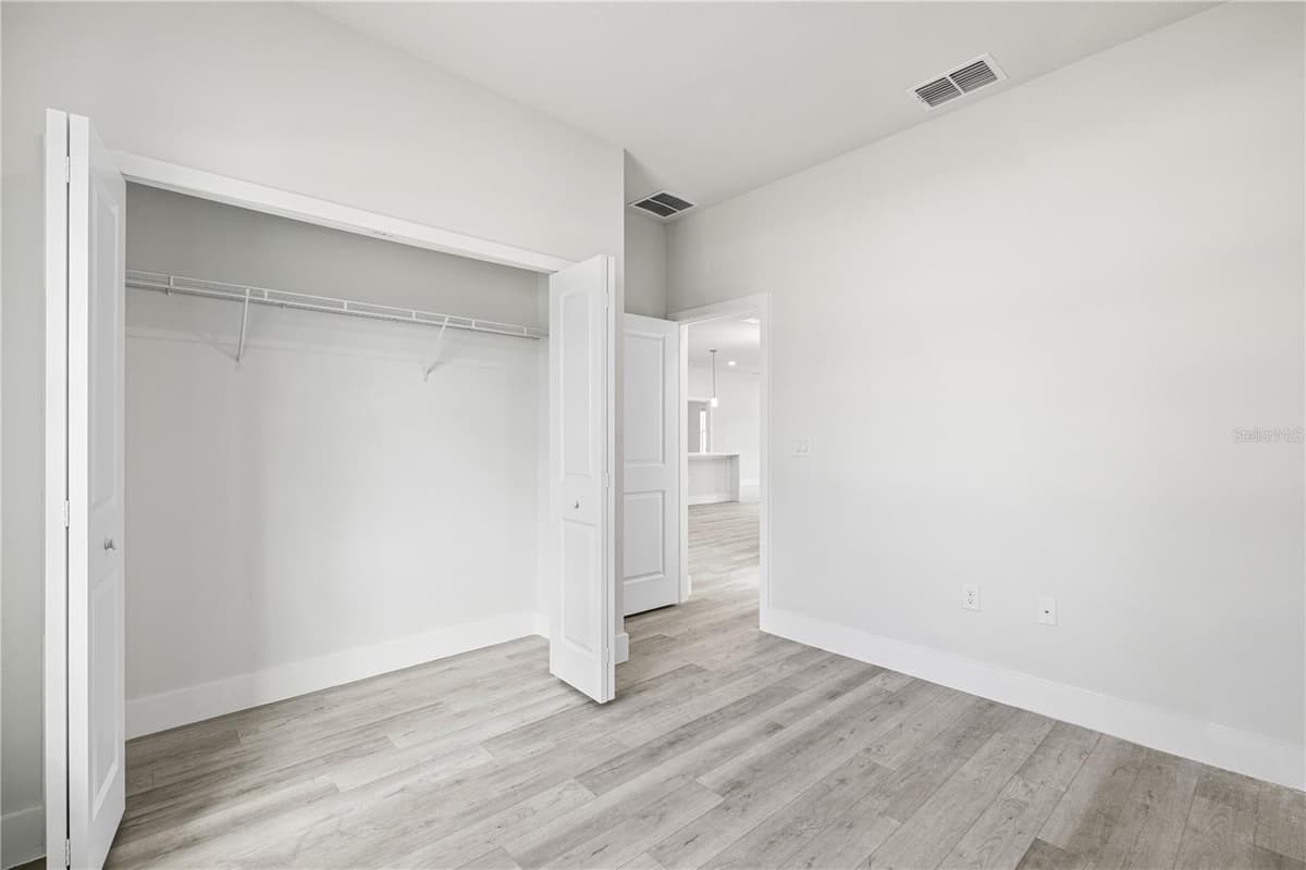 2210 149TH LANE — photo 9 of 24
