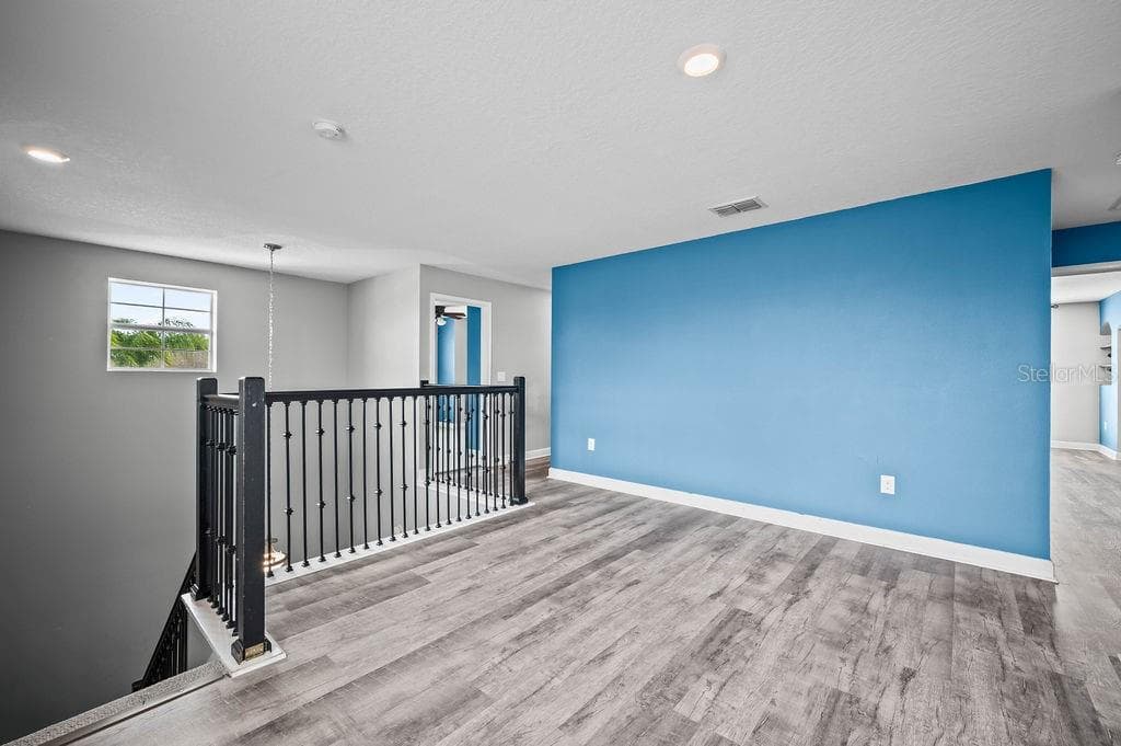 4538 CORTLAND DRIVE — photo 17 of 40