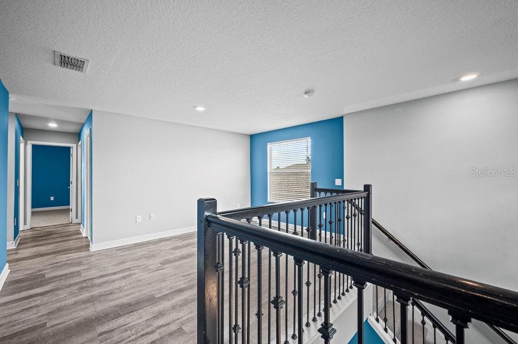 4538 CORTLAND DRIVE — photo 18 of 40
