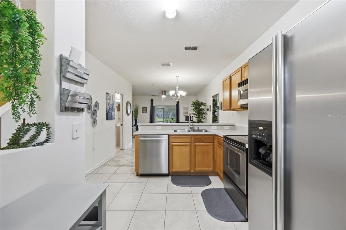 417 WILTON CIRCLE — photo 10 of 37