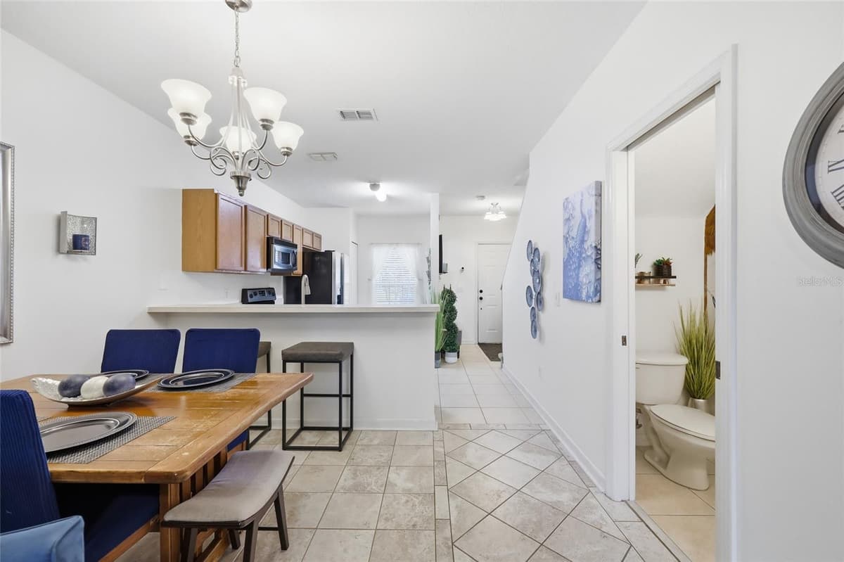 417 WILTON CIRCLE — photo 12 of 37