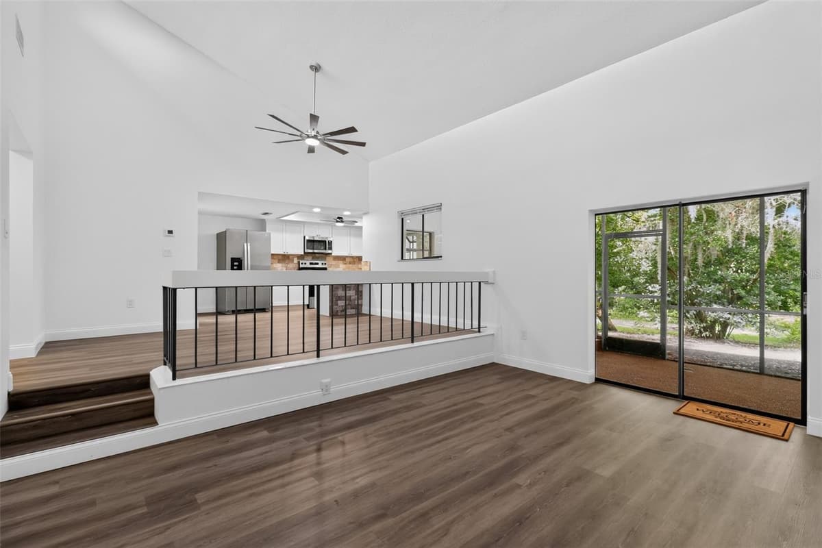7025 COGNAC DRIVE — photo 14 of 34