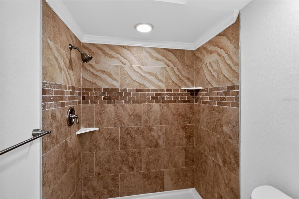 7025 COGNAC DRIVE — photo 28 of 34