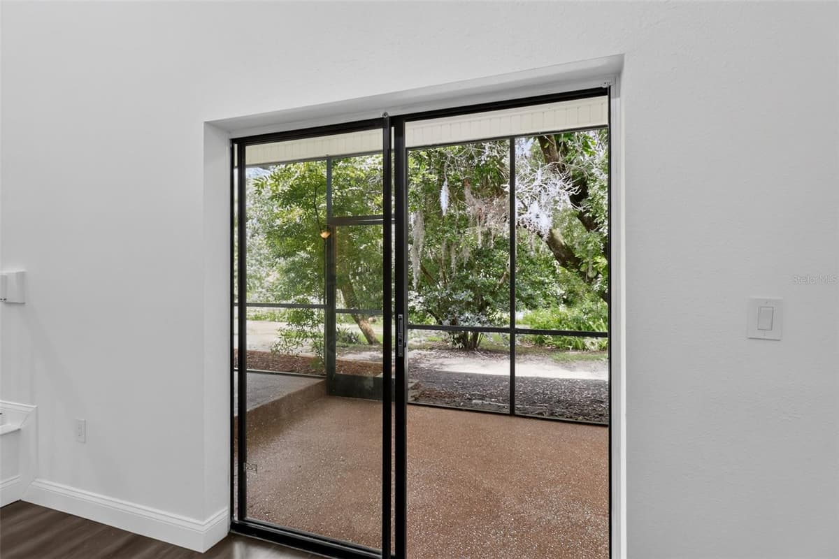 7025 COGNAC DRIVE — photo 31 of 34