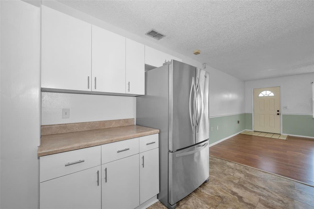 7326 LEHIGH COURT — photo 11 of 45
