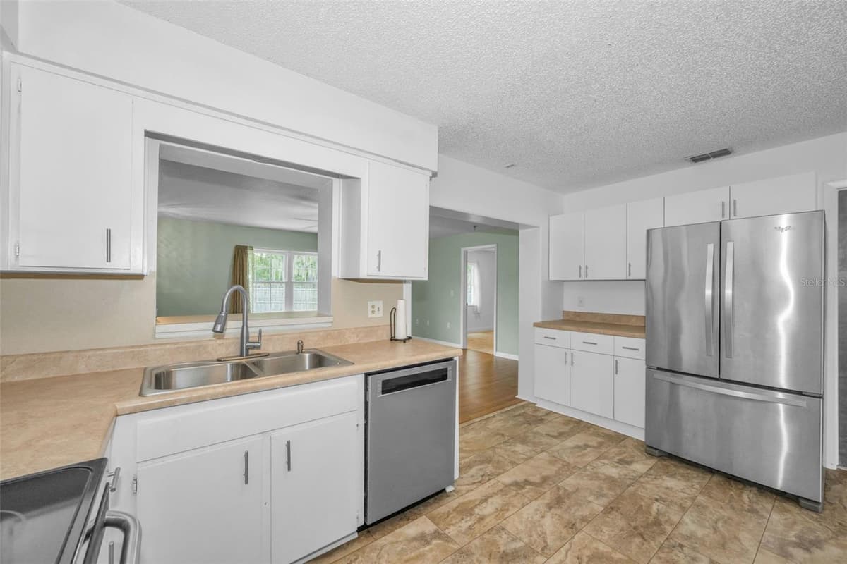 7326 LEHIGH COURT — photo 10 of 45