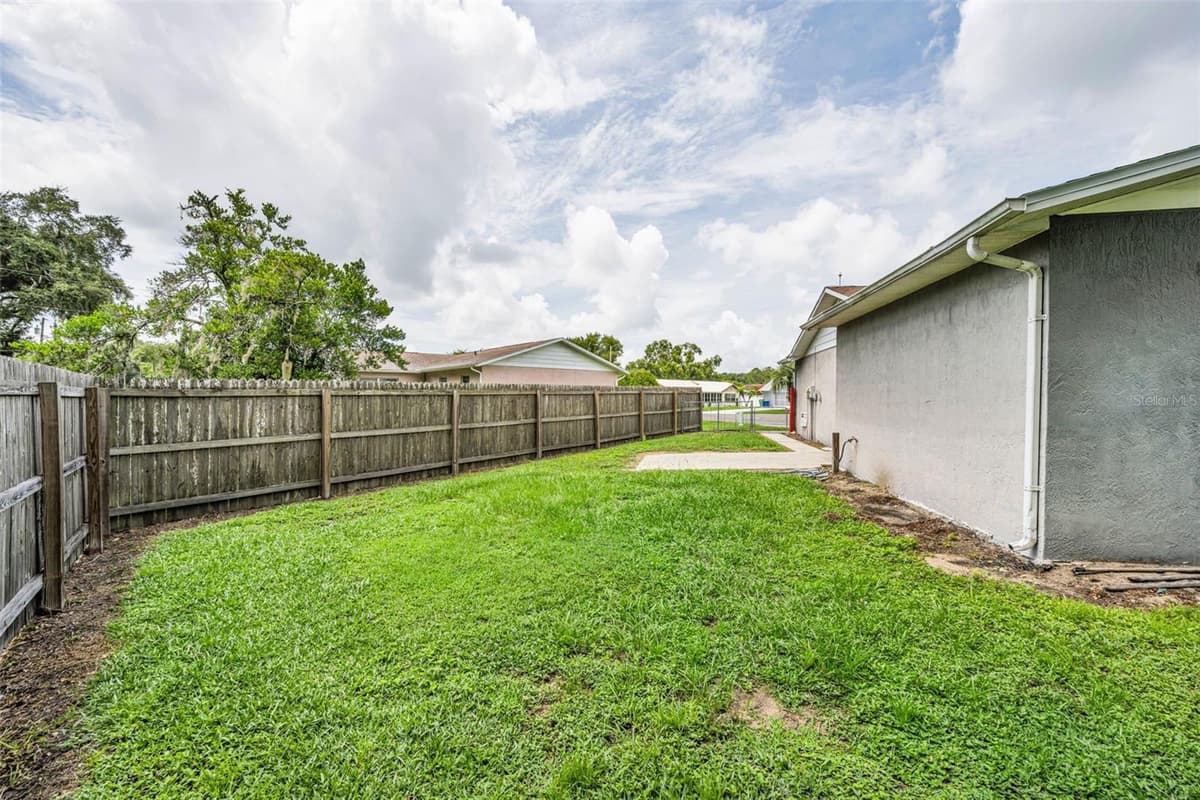 7326 LEHIGH COURT — photo 41 of 45