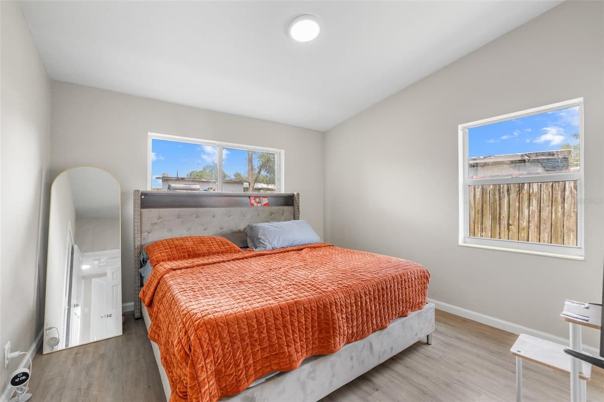 8616 SHIRLEY DRIVE — photo 8 of 34