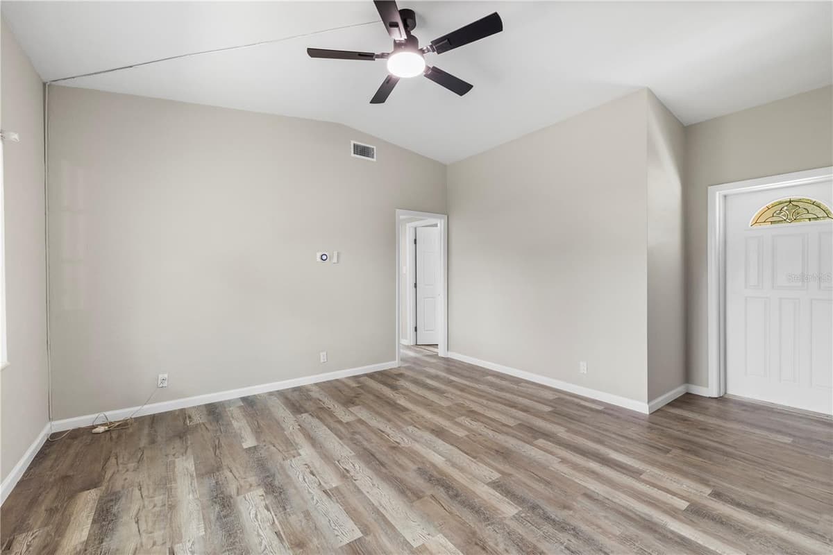 8616 SHIRLEY DRIVE — photo 6 of 34
