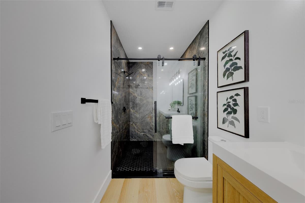 3042 KAPOK KOVE DRIVE — photo 33 of 65