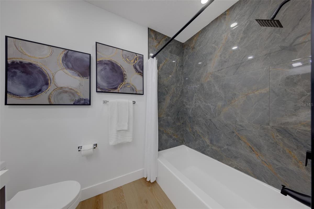 3042 KAPOK KOVE DRIVE — photo 45 of 65