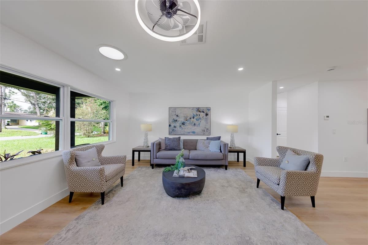 3042 KAPOK KOVE DRIVE — photo 4 of 65