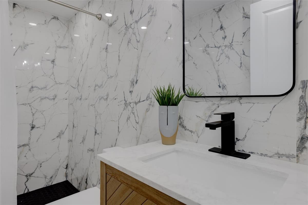 3042 KAPOK KOVE DRIVE — photo 40 of 65