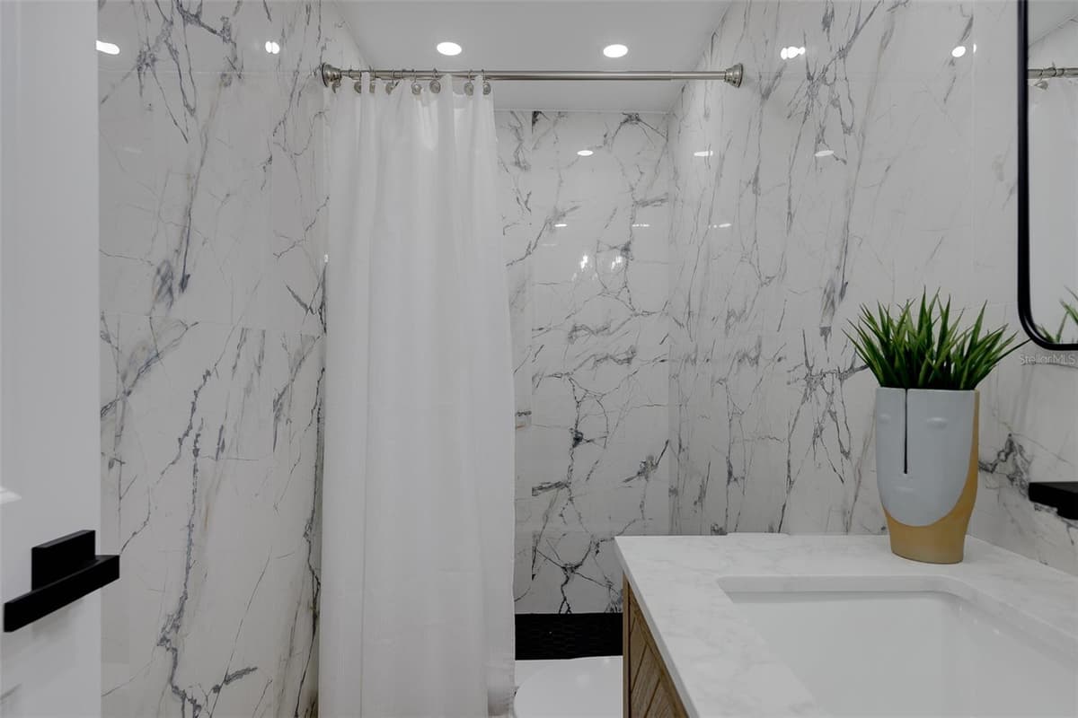 3042 KAPOK KOVE DRIVE — photo 38 of 65