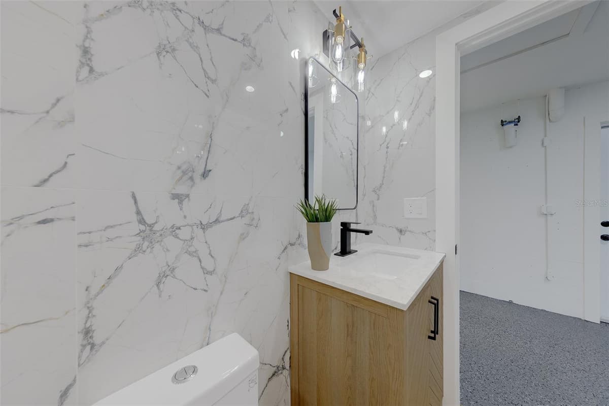 3042 KAPOK KOVE DRIVE — photo 39 of 65