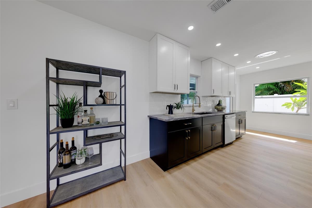 3042 KAPOK KOVE DRIVE — photo 17 of 65