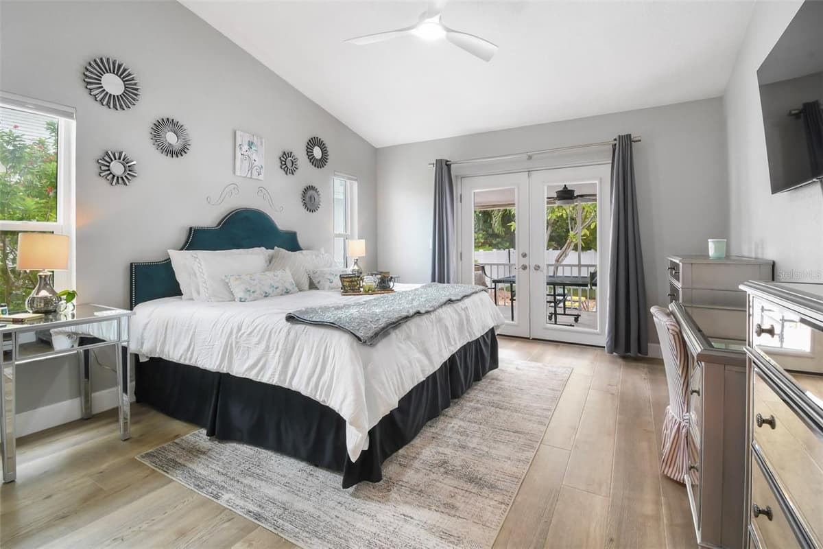 851 3RD AVENUE — photo 9 of 45