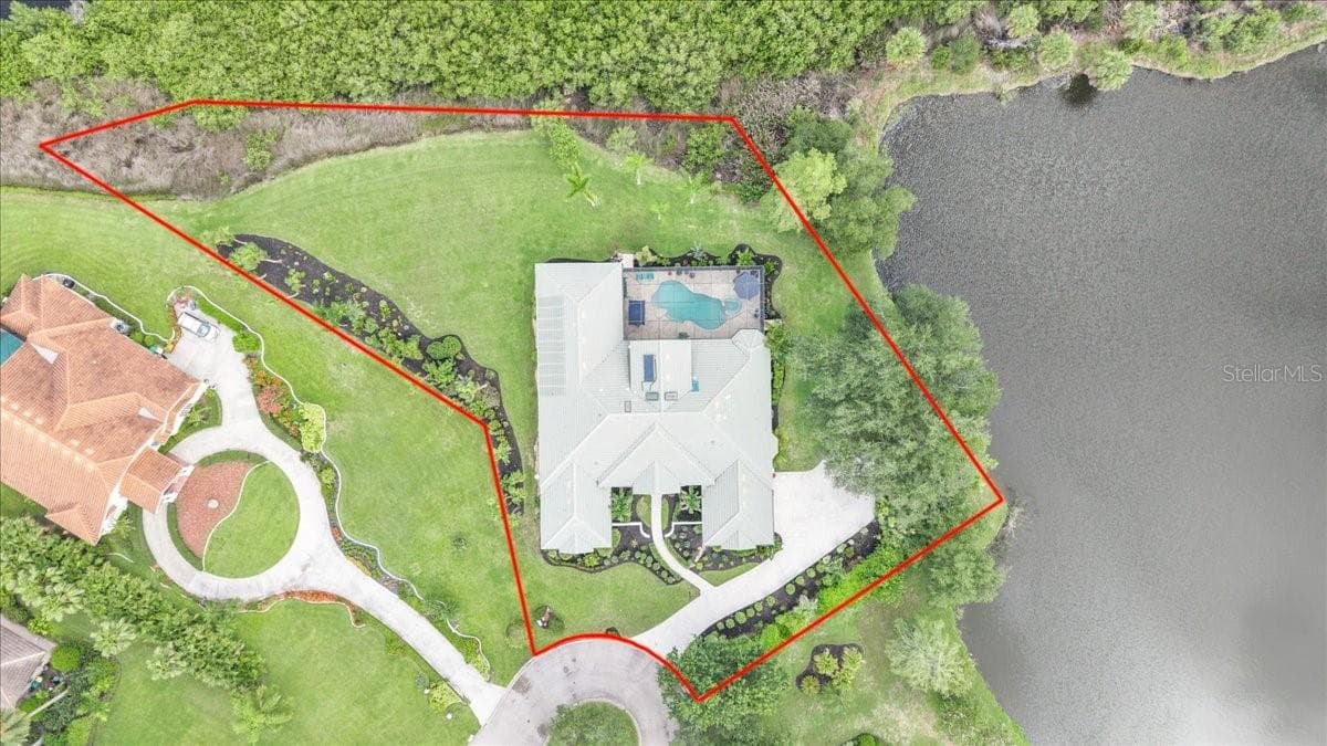 3001 RIVERSHORE LANE — photo 3 of 72