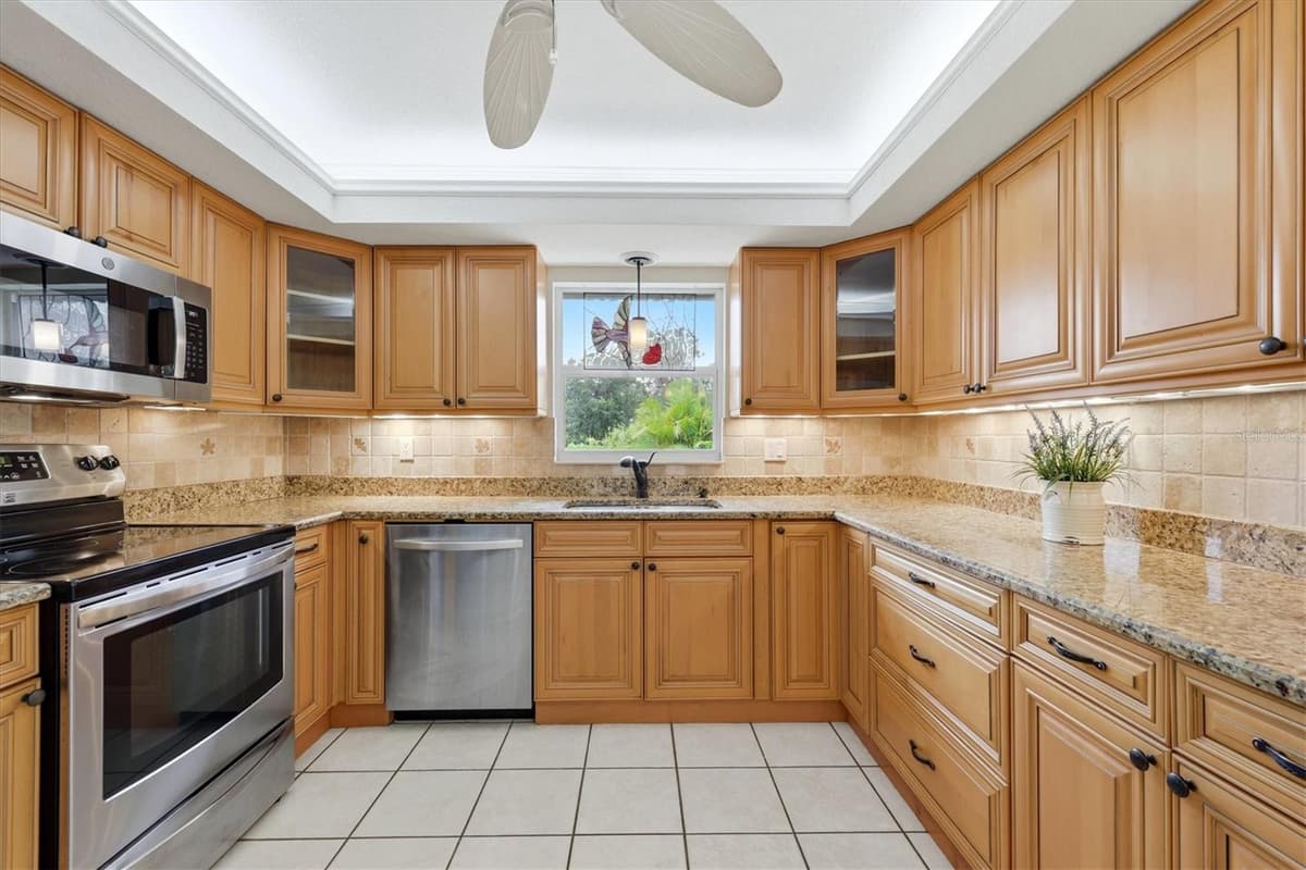 1175 CAPLES STREET — photo 15 of 48